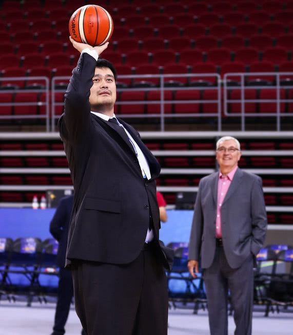 Ming回归赛场，挺进下一轮首场状态亮眼，巴塞罗那观众沸腾！的简单介绍